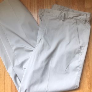 NWOT Men’s size 34x30 Nike Golf Pant